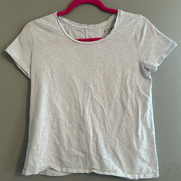 Loft shirt with tie in back - Picture 1 of 2